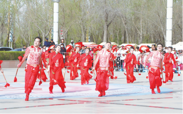 平羅縣第八屆“律動(dòng)時(shí)尚·舞動(dòng)平羅”廣場(chǎng)舞大賽開賽