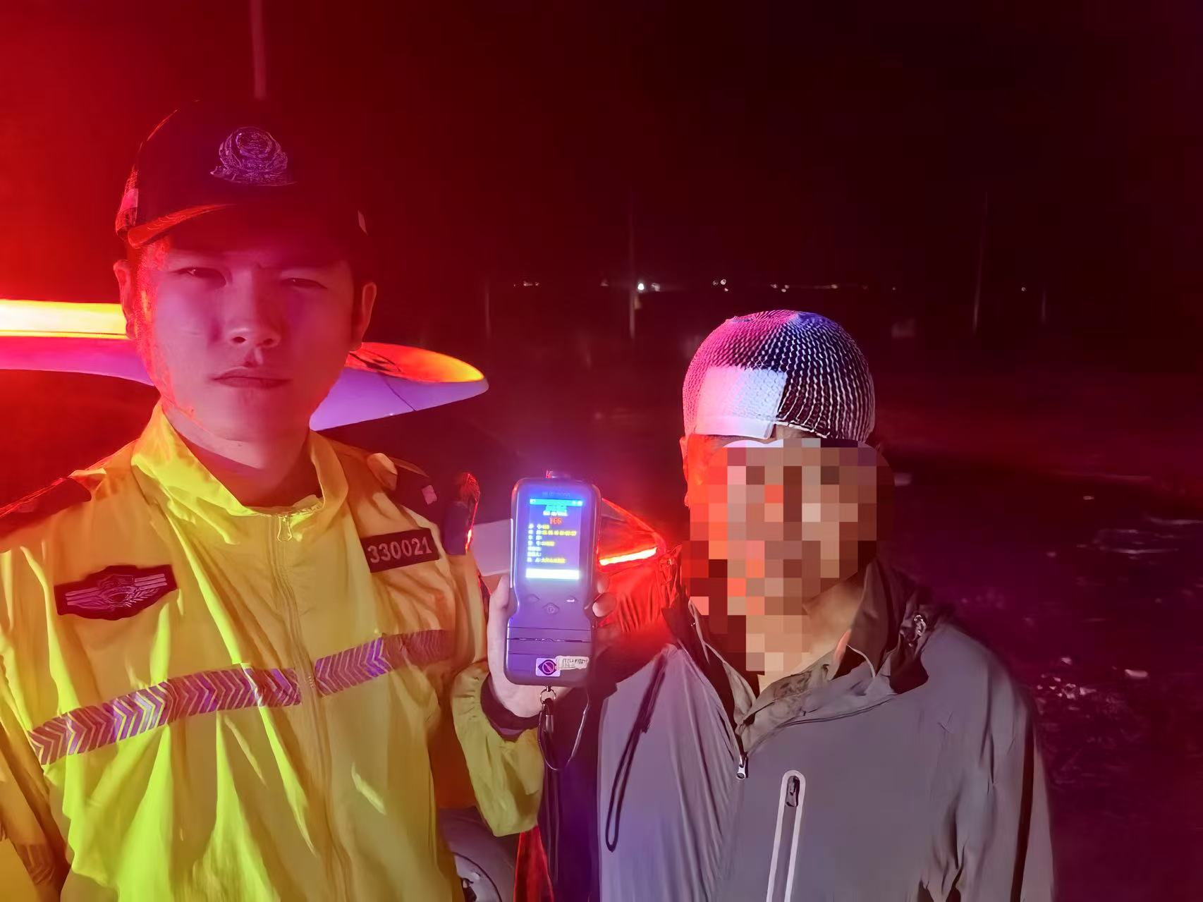 張某多次酒后駕駛照.jpg