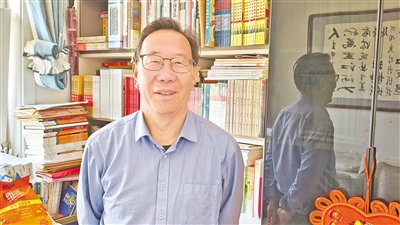 趙炳庭接受本報(bào)記者采訪。